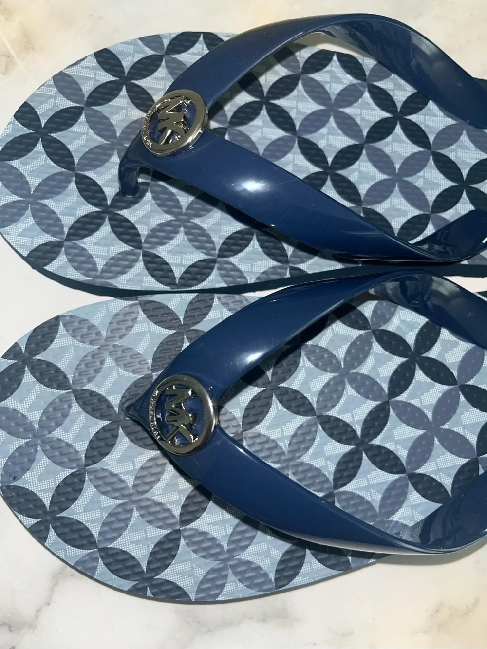 NWOT Michael Kors Navy Patterned Logo Flip Flop Sandals